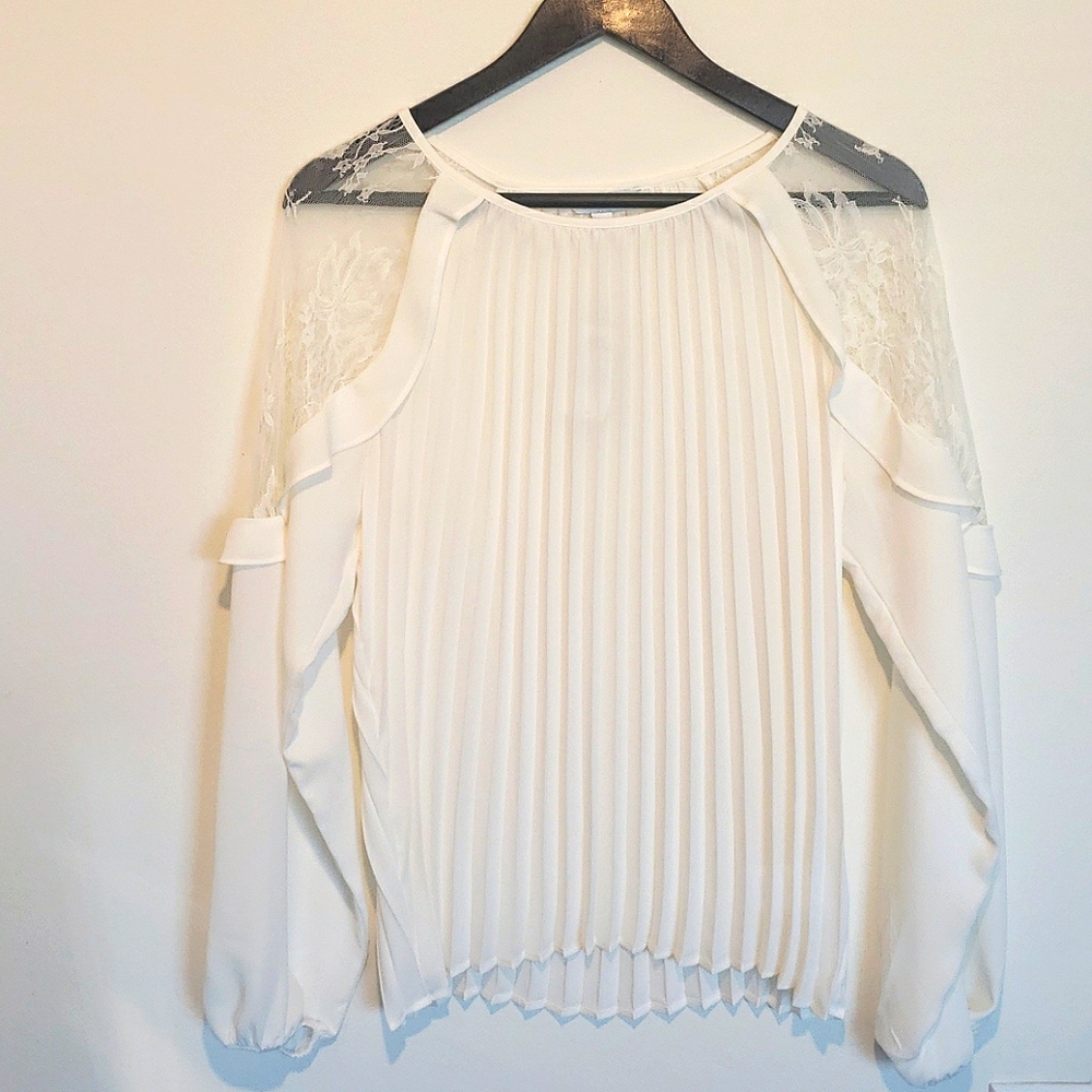 Express Pleated Lace Shoulder Top